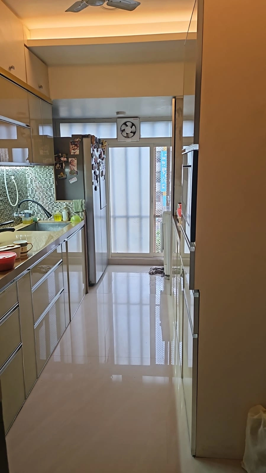 2 BHK Flat for Sale in romeil diva , Malad West